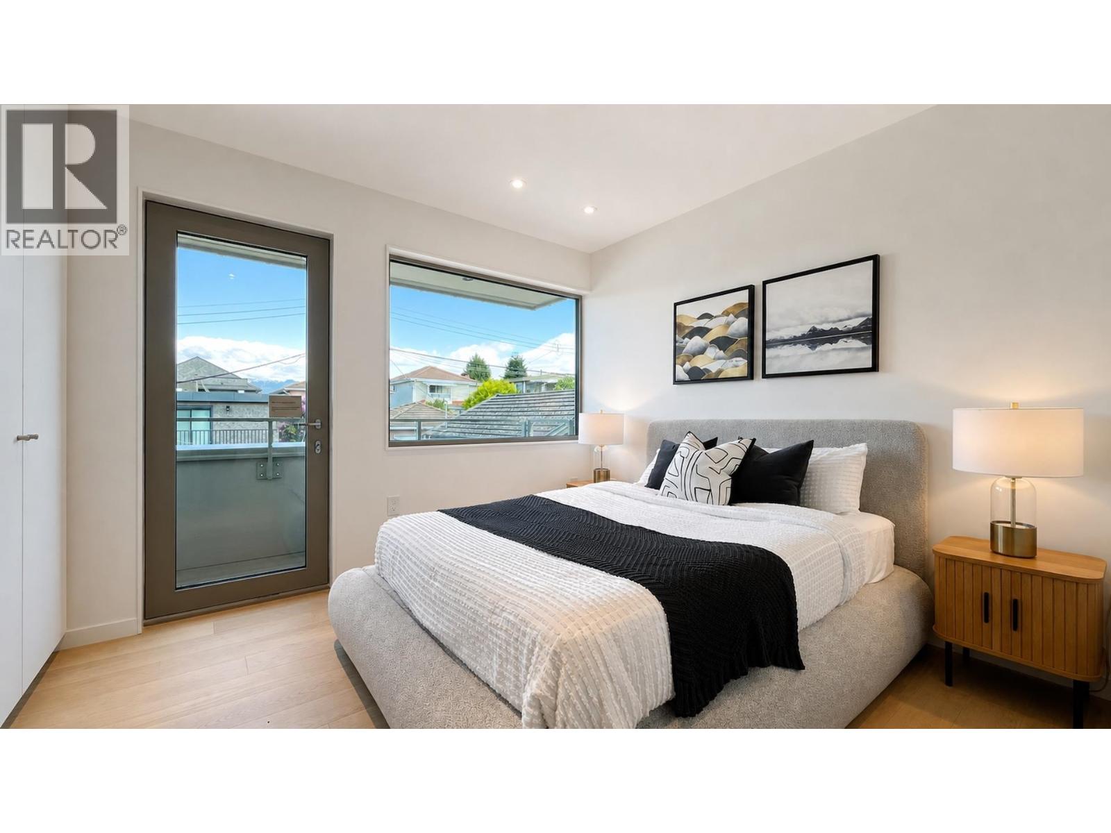 2 2915 E 5th Avenue, Vancouver, British Columbia  V5M 1N6 - Photo 12 - R3101017