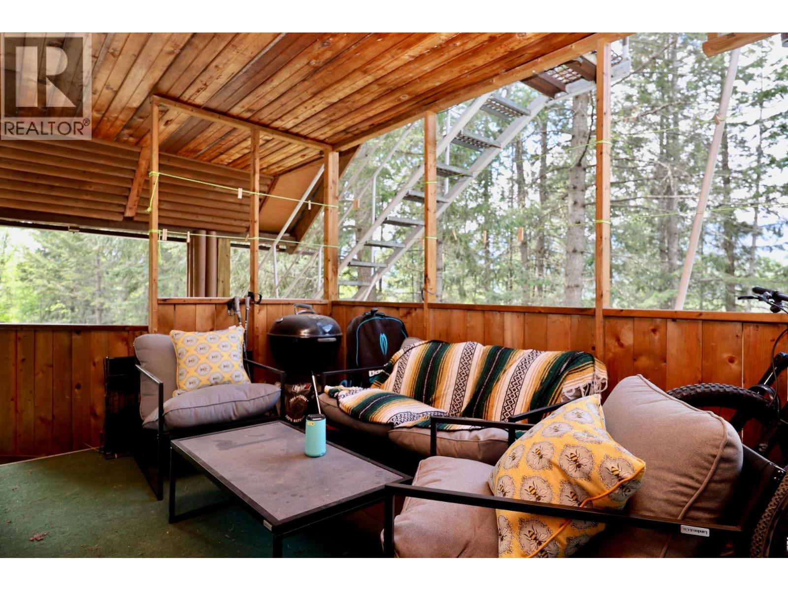 486 Champagne Road Unit# 1, 2, 3,, Golden, British Columbia  V0A 1H2 - Photo 4 - 10388082