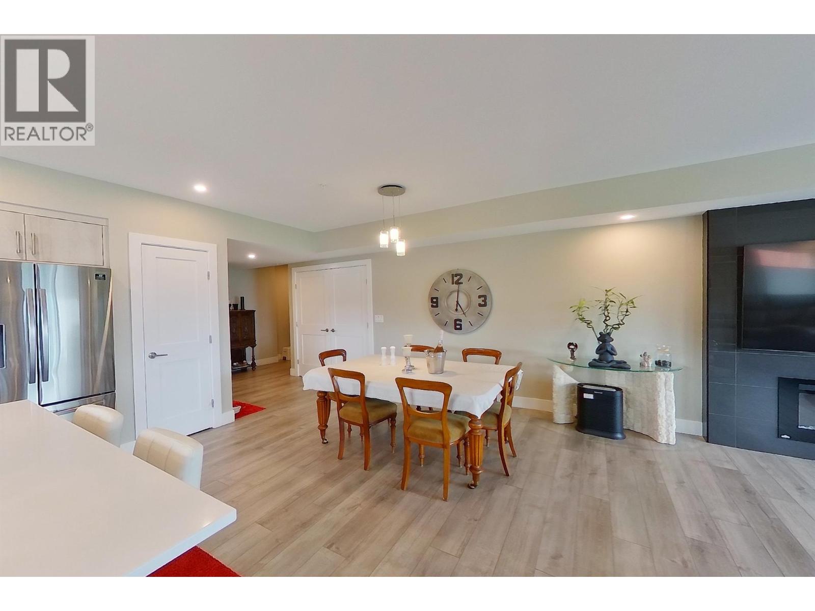131 Harbourfront Drive NE Unit# 503, Salmon Arm, British Columbia  V1E 0G4 - Photo 17 - 10388263