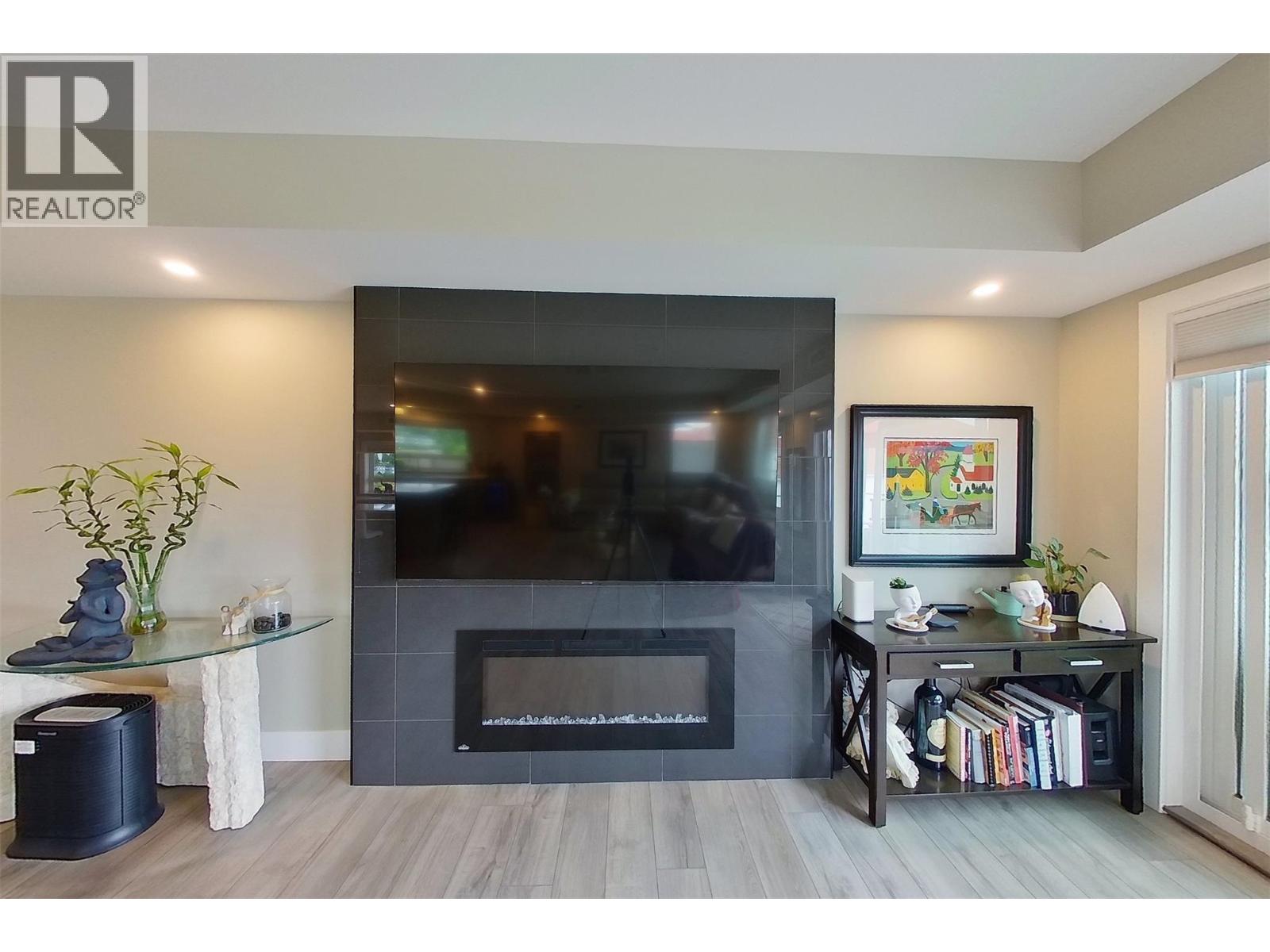 131 Harbourfront Drive NE Unit# 503, Salmon Arm, British Columbia  V1E 0G4 - Photo 21 - 10388263