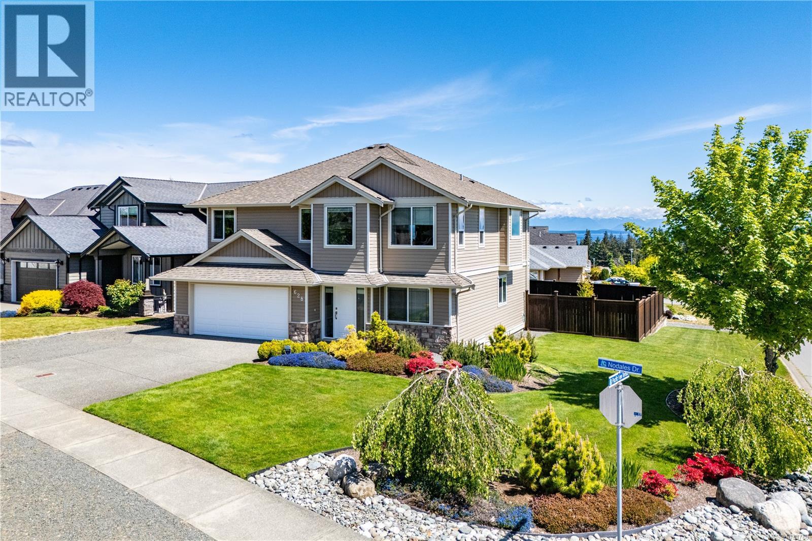 628 Nodales Dr