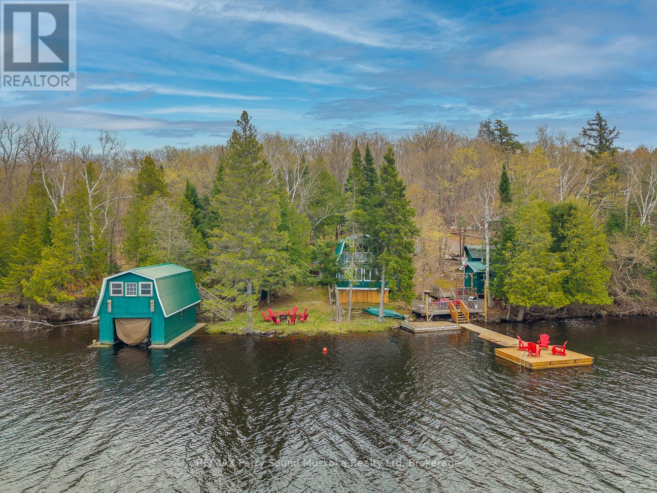 179 WOODLAND LANE, Magnetawan, Ontario
