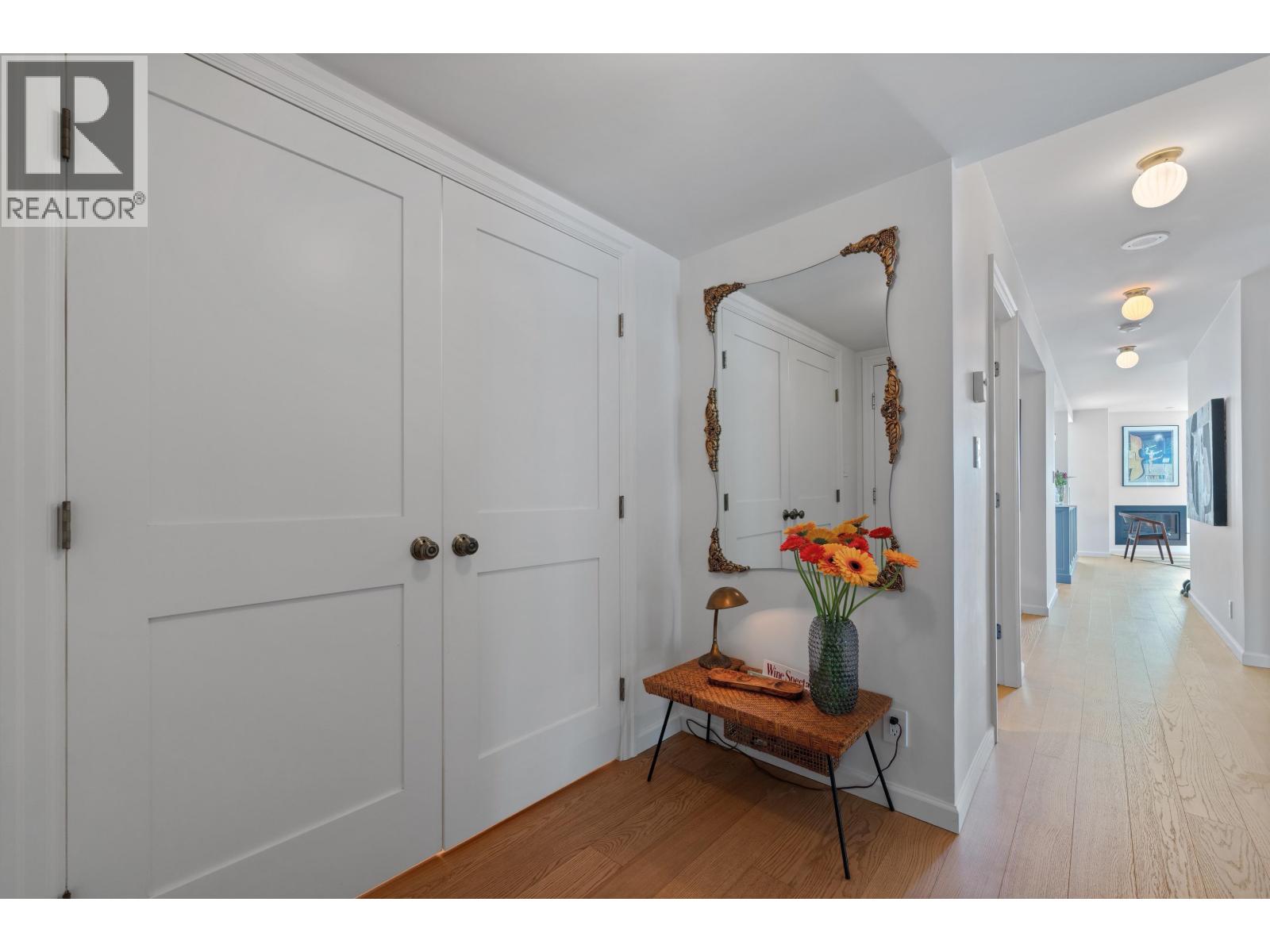 501 1199 Marinaside Crescent, Vancouver, British Columbia  V6Z 2Y2 - Photo 4 - R3125938