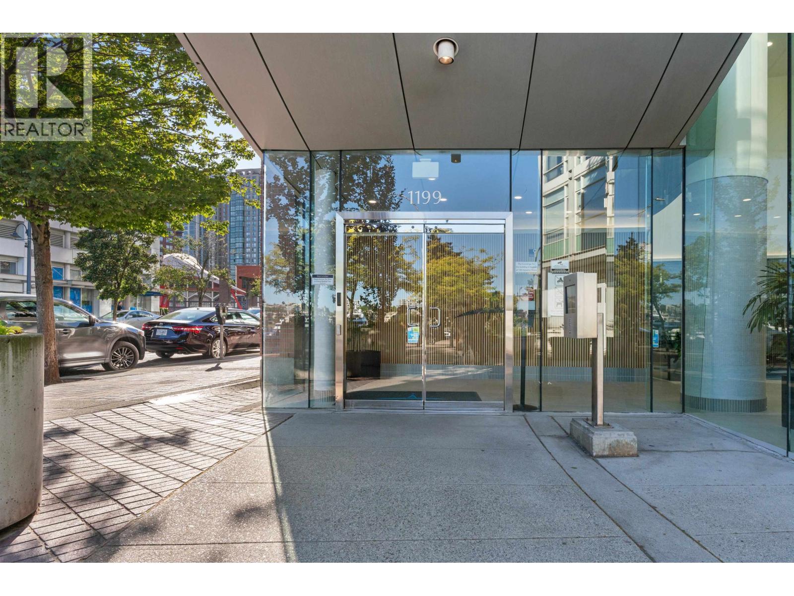 501 1199 Marinaside Crescent, Vancouver, British Columbia  V6Z 2Y2 - Photo 2 - R3125938