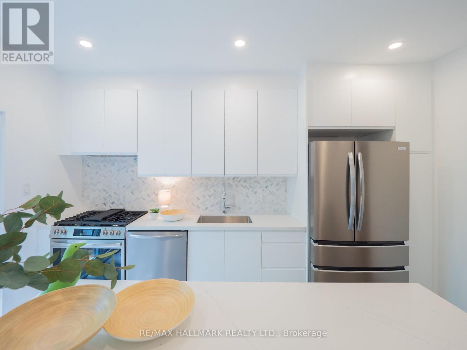99 Riverdale Avenue, Toronto, Ontario M4K 1C2 - Photo 20 - E13152638