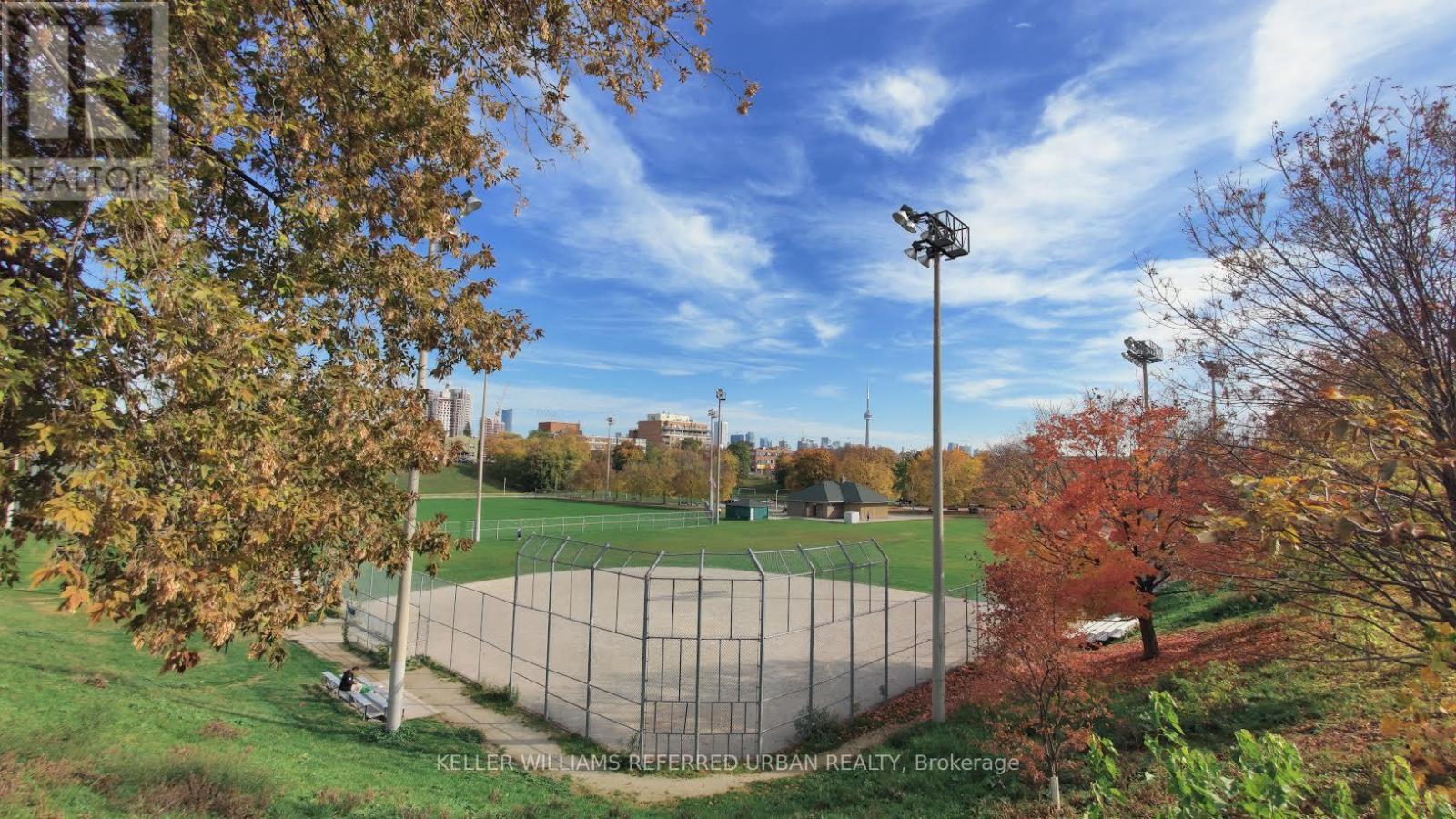 289 Barton Avenue, Toronto, Ontario  M6G 1R5 - Photo 24 - C13150868
