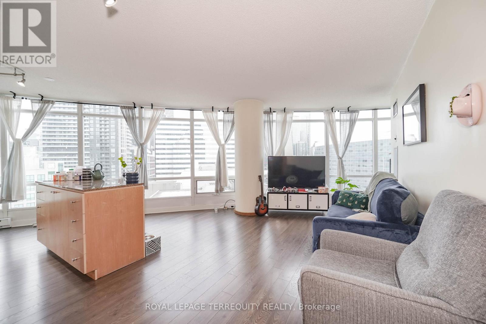 1603 - 361 Front Street W, Toronto, Ontario  M5V 3R5 - Photo 3 - C13151124