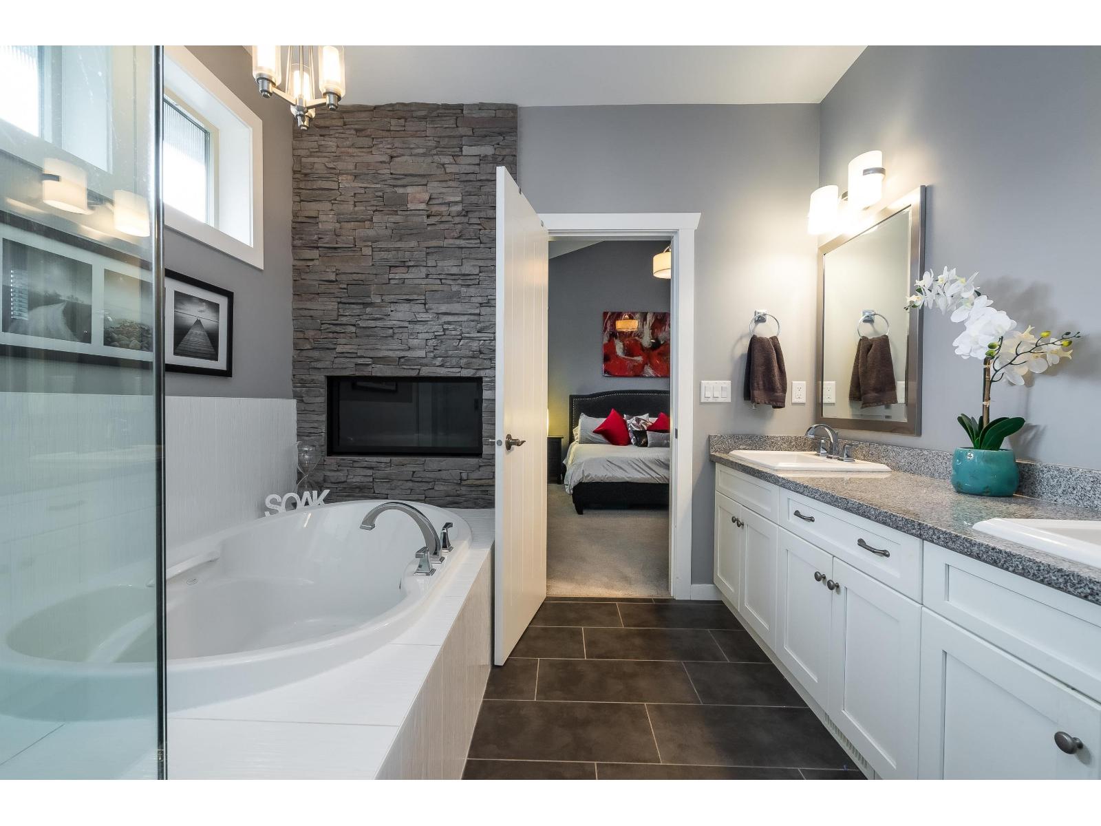 21108 79a Avenue, Langley, British Columbia  V2Y 0H3 - Photo 21 - R3125614