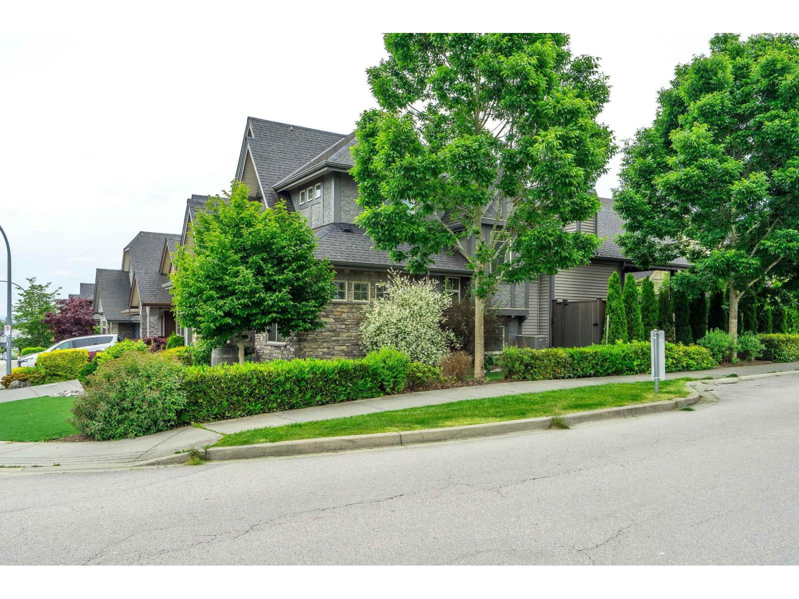 21108 79a Avenue, Langley, British Columbia  V2Y 0H3 - Photo 3 - R3125614
