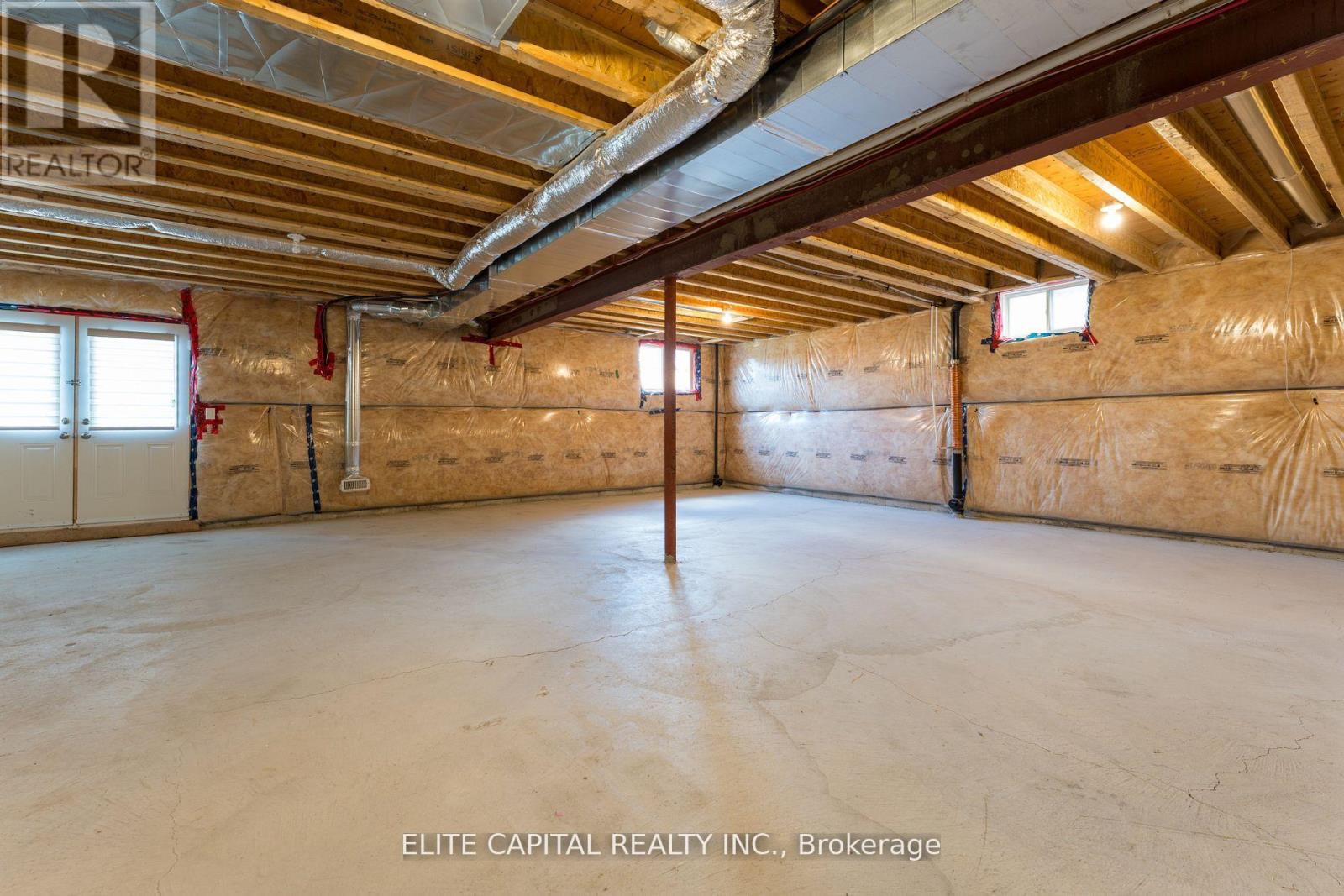 242 Touch Gold Crescent, Aurora, Ontario L4G 3X5 - Photo 4 - N13152618