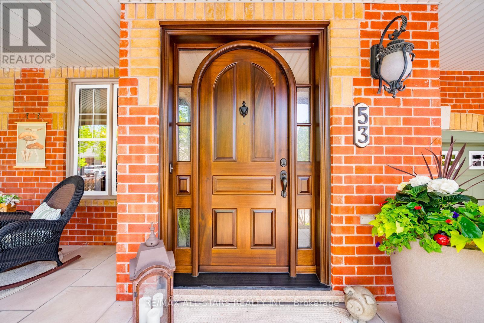 53 Grice Circle, Whitchurch-Stouffville (Stouffville), Ontario  L4A 0V7 - Photo 4 - N13152644