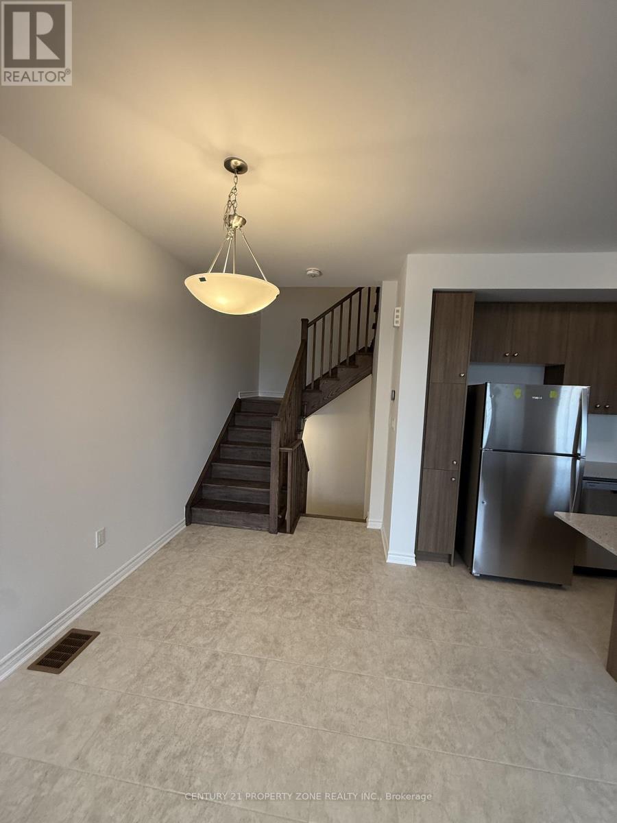 64 Vimy Ridge Road, Brampton, Ontario  L7A 4B3 - Photo 2 - W13152538