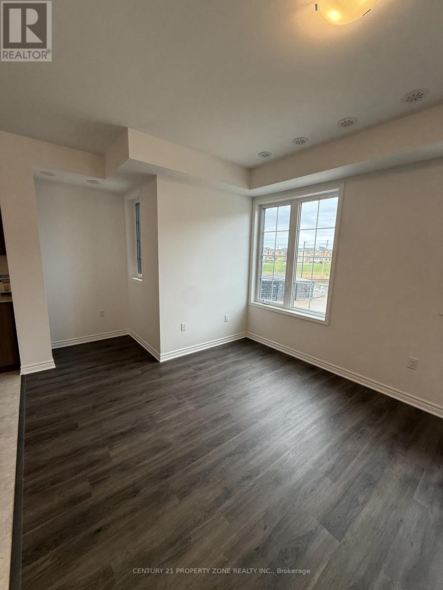 64 Vimy Ridge Road, Brampton, Ontario  L7A 4B3 - Photo 3 - W13152538