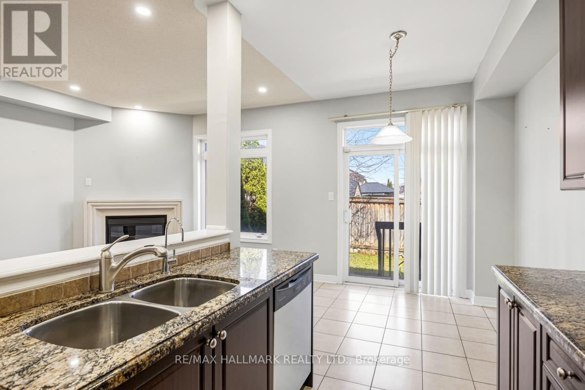 33 Tomabrook Crescent, Brampton, Ontario  L6R 0V2 - Photo 11 - W13152604