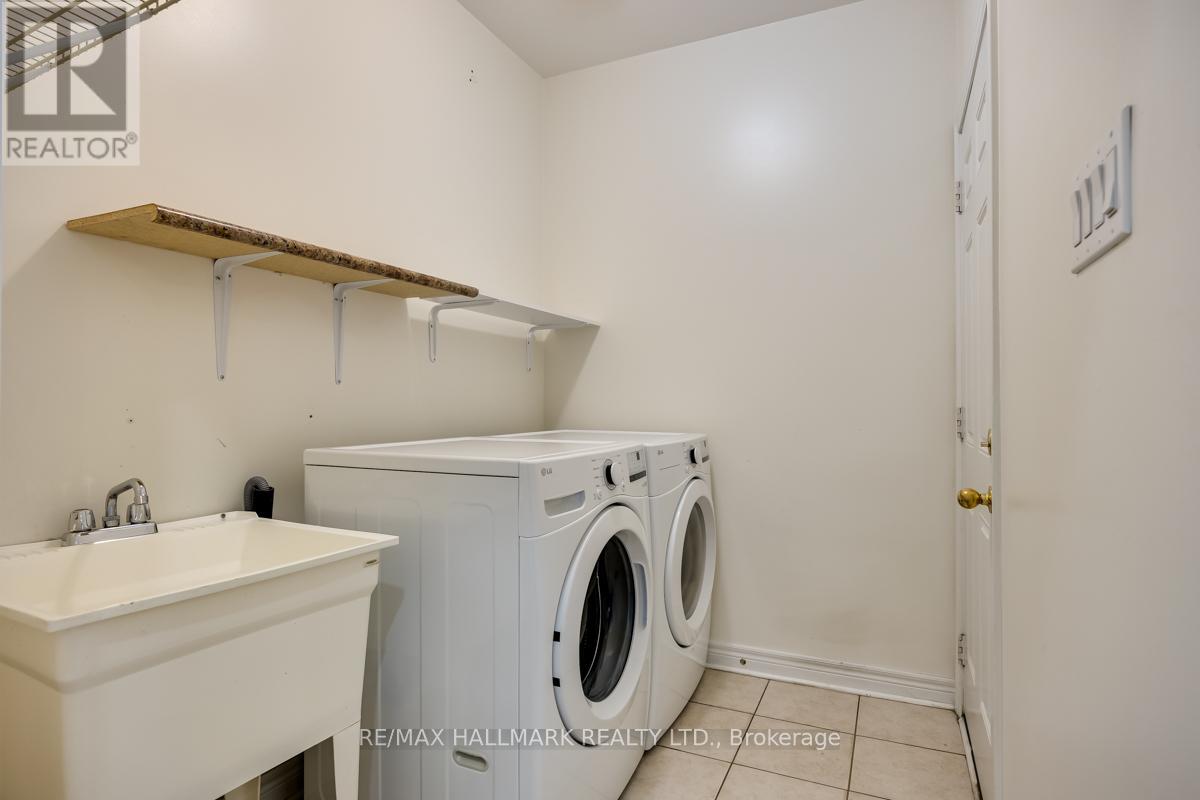 33 Tomabrook Crescent, Brampton, Ontario  L6R 0V2 - Photo 13 - W13152604