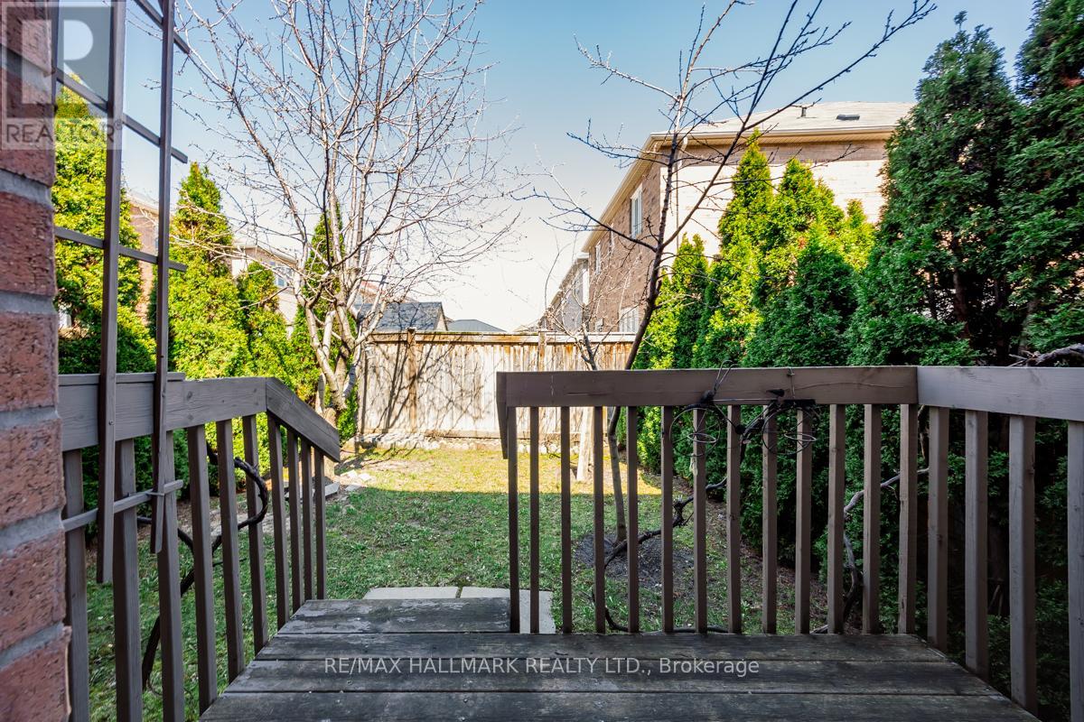 33 Tomabrook Crescent, Brampton, Ontario  L6R 0V2 - Photo 28 - W13152604