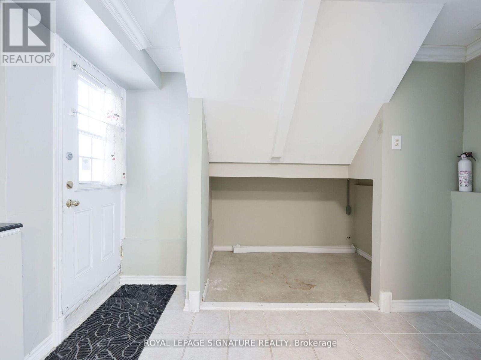 Lower - 26 Peterson Court, Brampton, Ontario  L6Z 1K6 - Photo 5 - W13152608