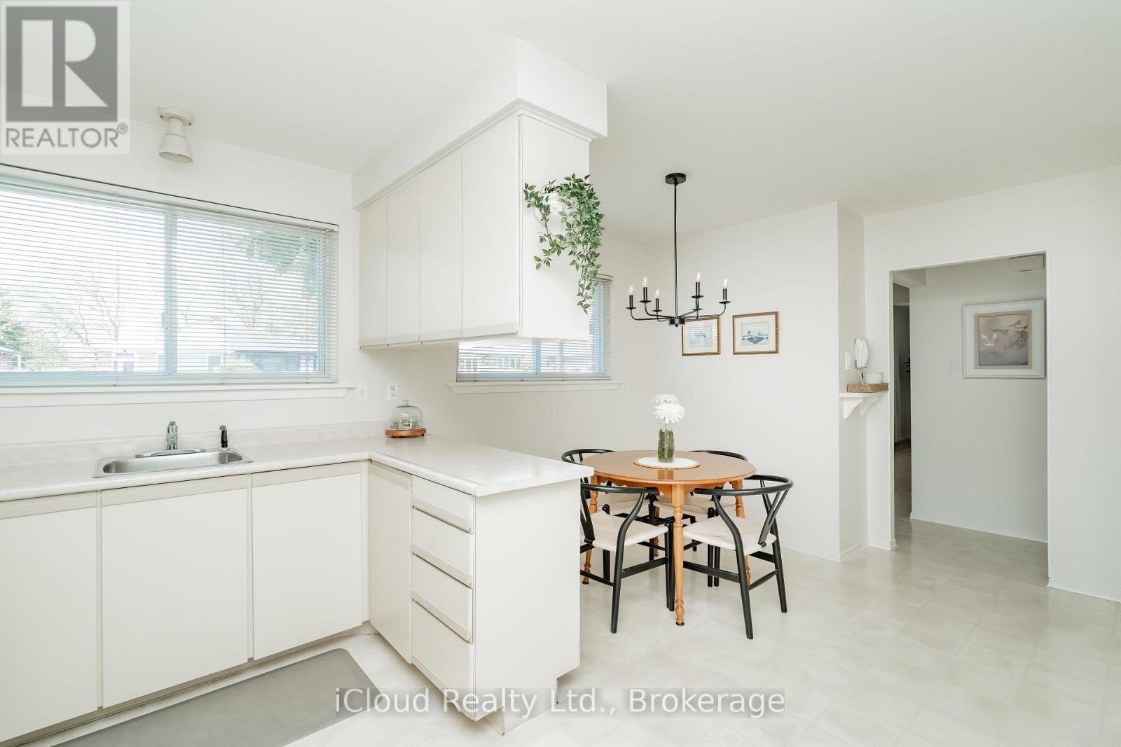 242 Avondale Boulevard, Brampton, Ontario  L6T 1J4 - Photo 15 - W13152614