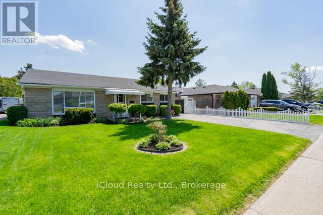 242 Avondale Boulevard, Brampton, Ontario  L6T 1J4 - Photo 2 - W13152614