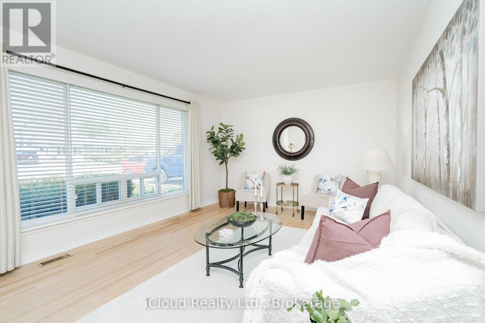 242 Avondale Boulevard, Brampton, Ontario  L6T 1J4 - Photo 4 - W13152614