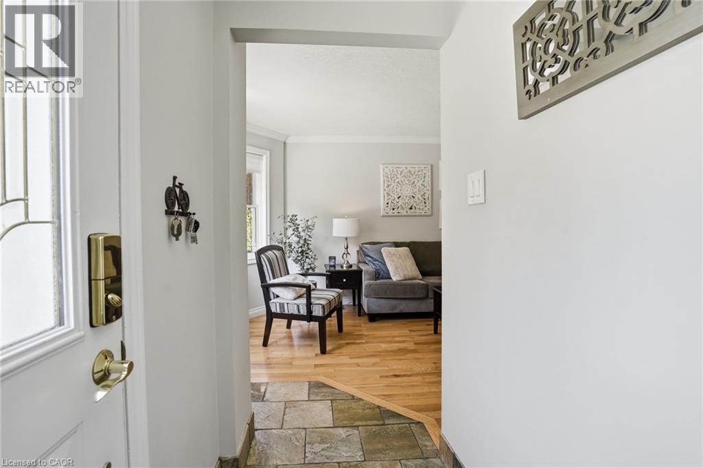 215 Wexford Avenue S, Hamilton, Ontario  L8K 2P1 - Photo 6 - 40832076
