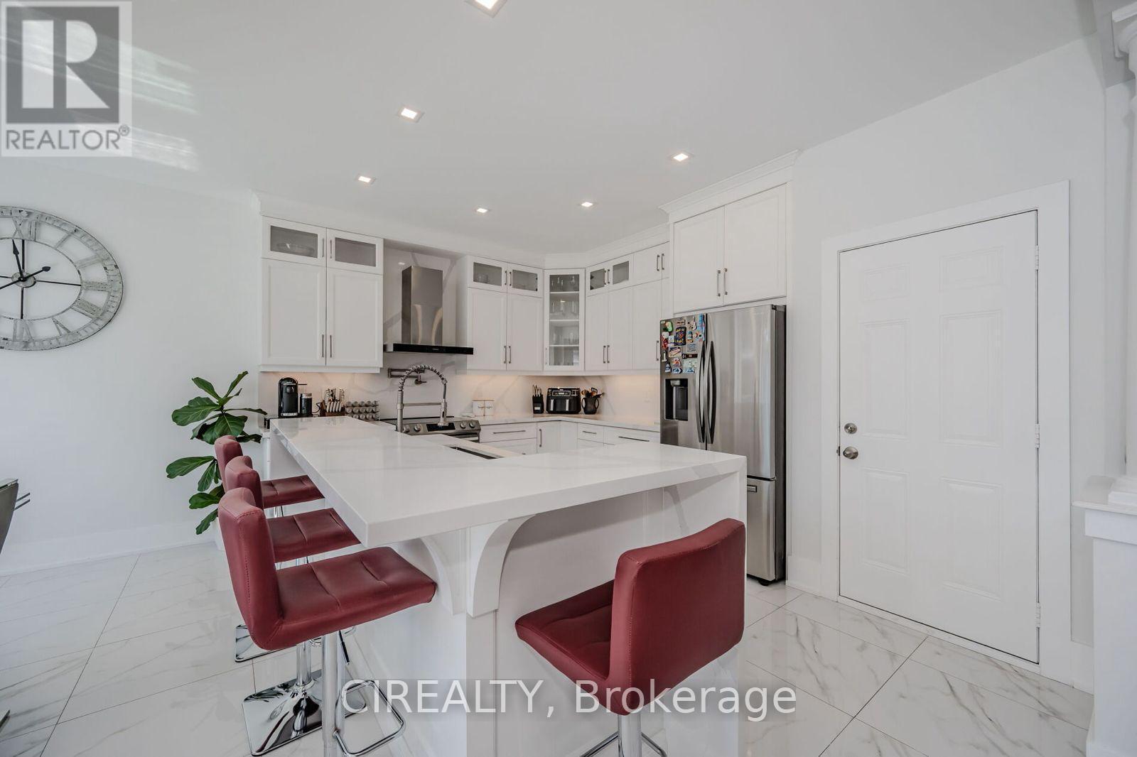 4712 Doug Wright Drive, Burlington, Ontario  L7M 0K2 - Photo 10 - W13152632