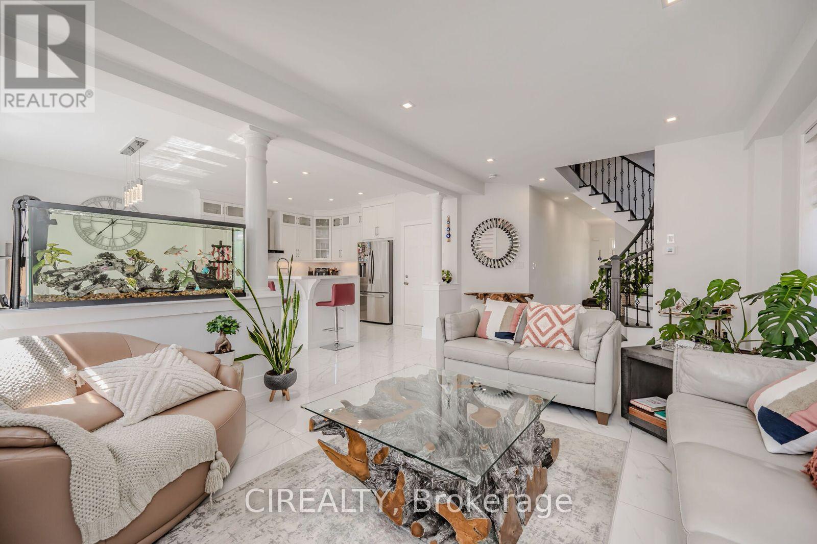4712 Doug Wright Drive, Burlington, Ontario  L7M 0K2 - Photo 6 - W13152632