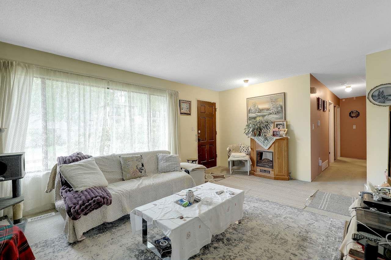 9002 Ben Nevis Crescent, Surrey, British Columbia  V3V 6K5 - Photo 2 - R3124693