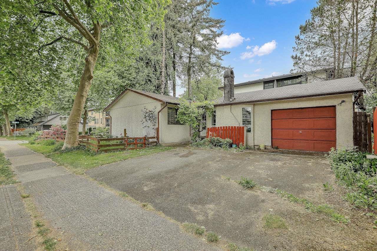 9002 Ben Nevis Crescent, Surrey, British Columbia  V3V 6K5 - Photo 5 - R3124693