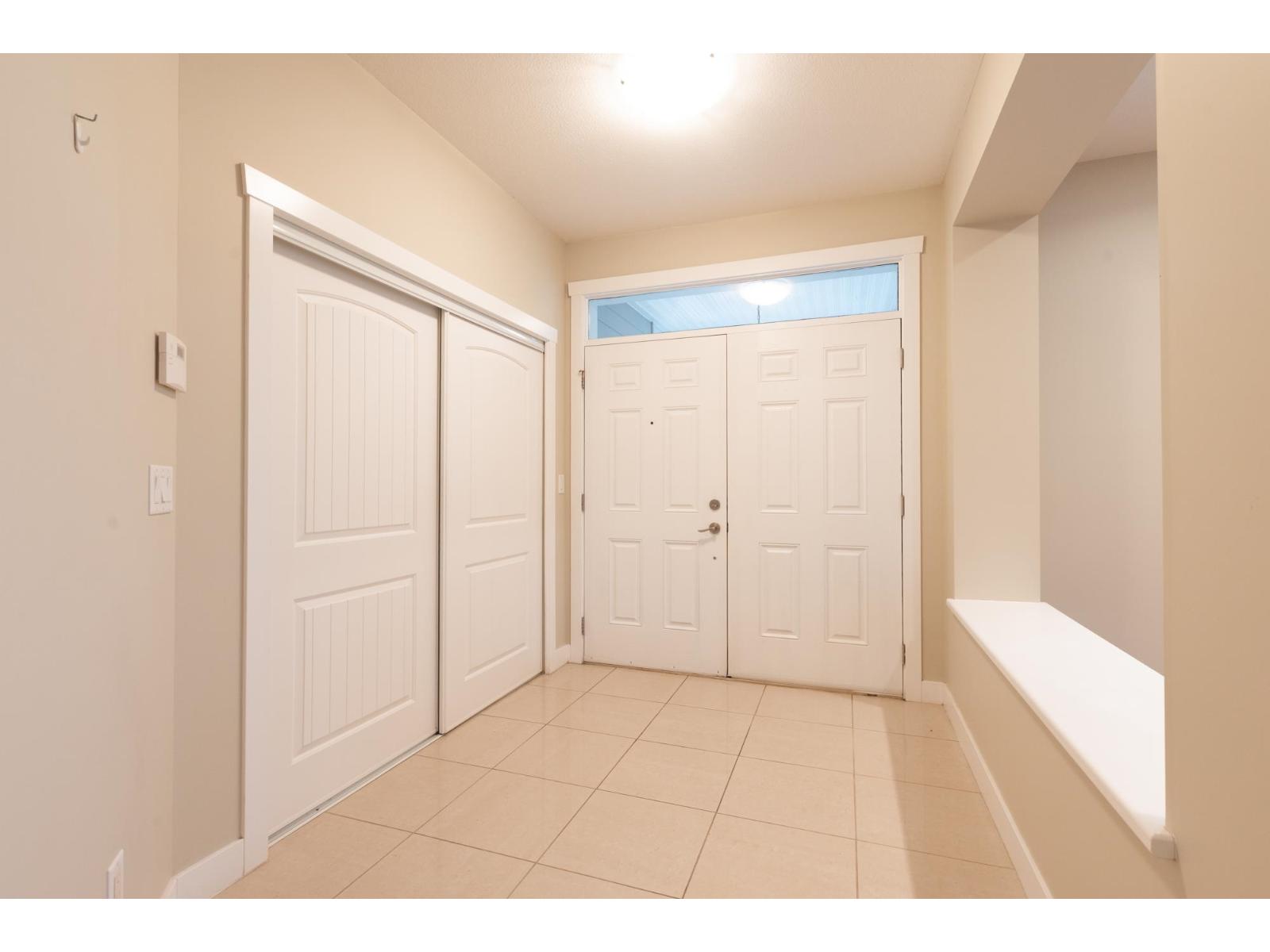 8228 171a Street, Surrey, British Columbia  V4N 0B2 - Photo 4 - R3124917