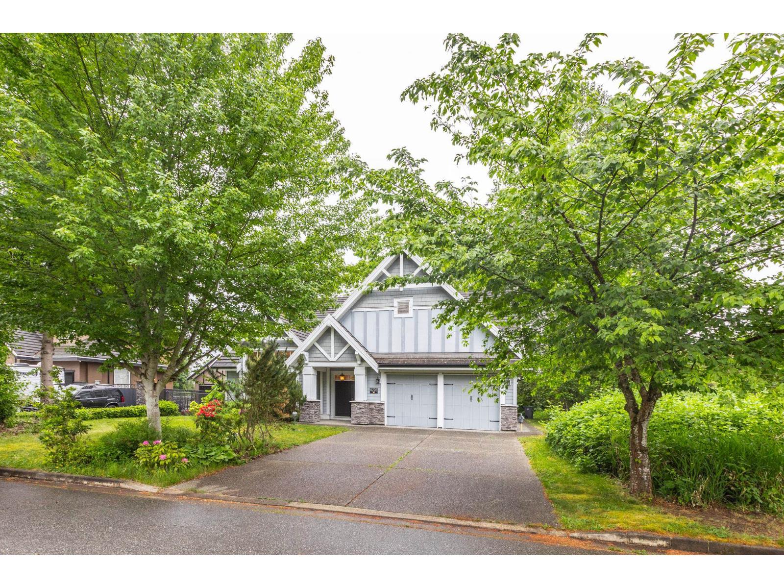 8228 171a Street, Surrey, British Columbia  V4N 0B2 - Photo 3 - R3124917