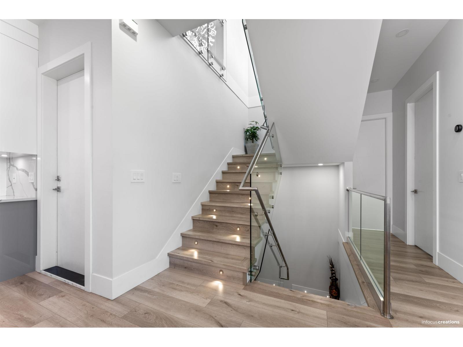 13836 80 Avenue, Surrey, British Columbia  V3W 7X6 - Photo 5 - R3125989