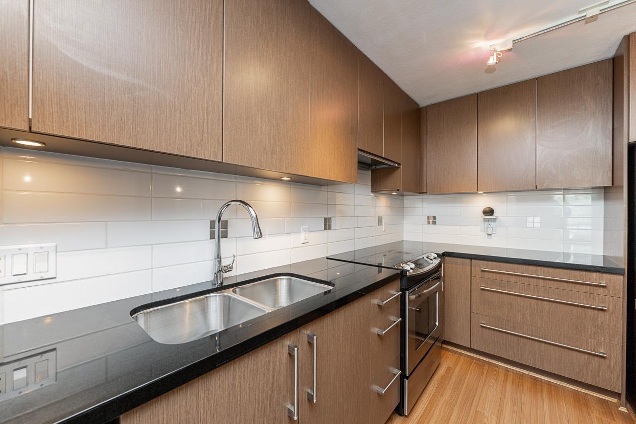 218 15735 Croydon Drive, Surrey, British Columbia  V3Z 2L5 - Photo 7 - R3126009