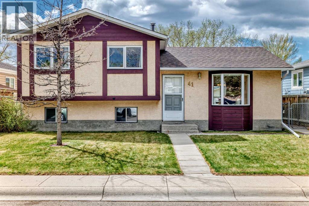 41 Alder Crescent SE, Airdrie, Alberta  T4B 1J1 - Photo 1 - A2312438