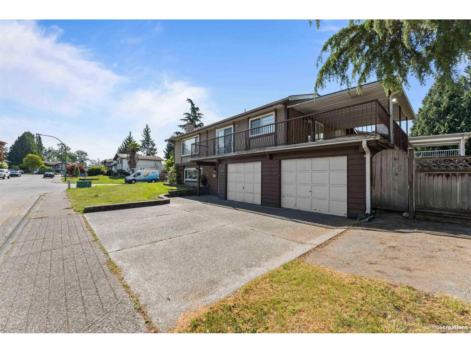 11662 89a Avenue, Delta, British Columbia  V4C 7G5 - Photo 2 - R3125955