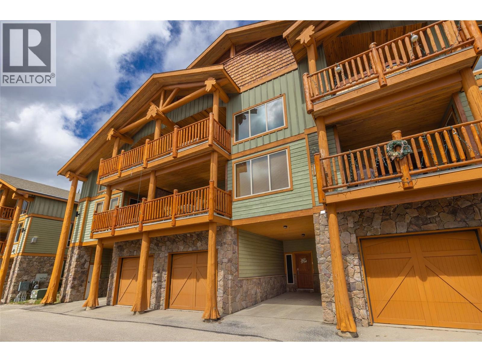 5940 Snow Pines Way Unit# 8, Big White, British Columbia  V1P 1P3 - Photo 1 - 10387969