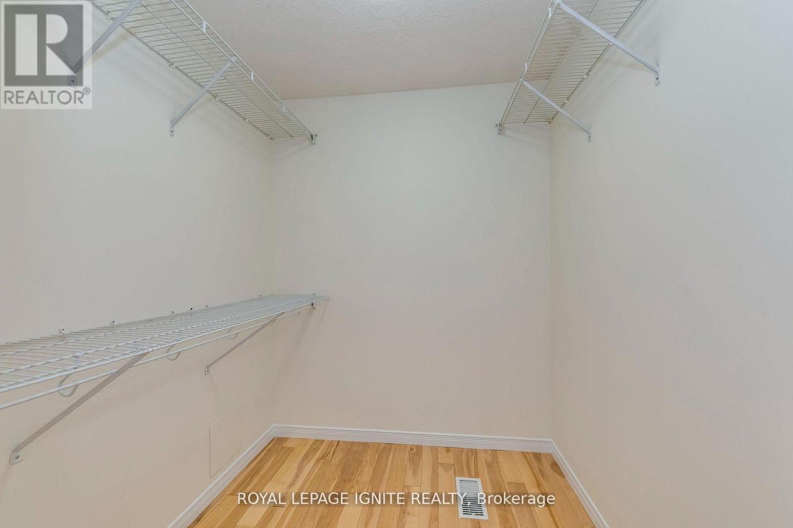 64 Templewood Drive, Kitchener, Ontario  N2R 1X3 - Photo 27 - X13152620