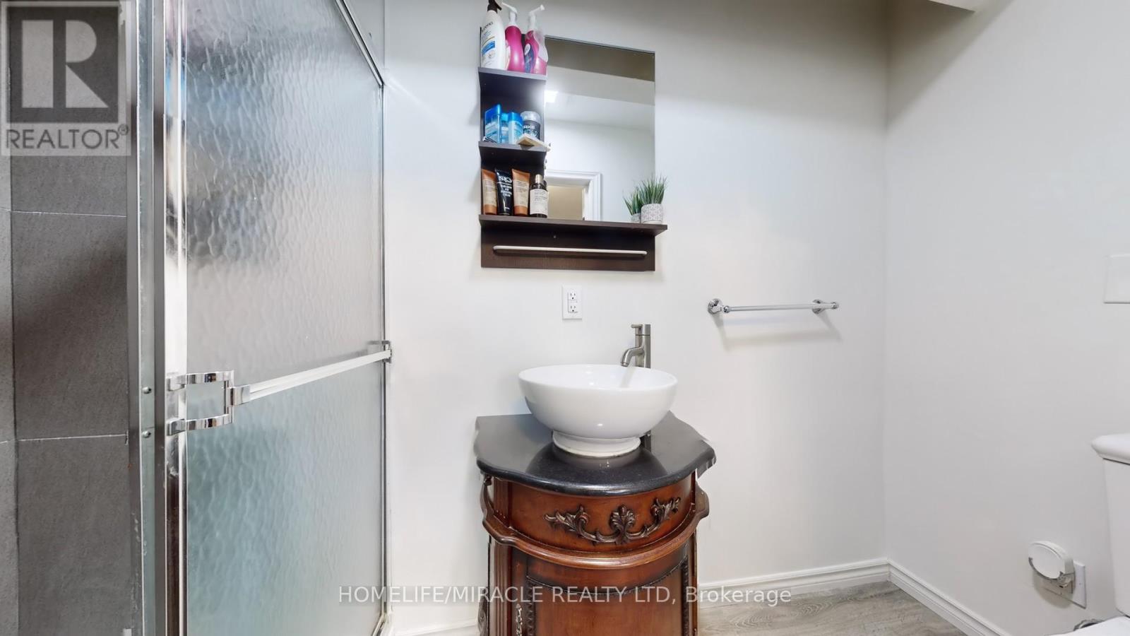 374 Book Road, Grimsby, Ontario  L3M 2M6 - Photo 15 - X13152622