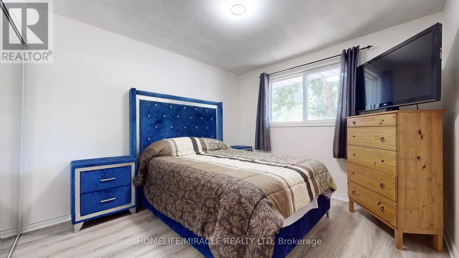 374 Book Road, Grimsby, Ontario  L3M 2M6 - Photo 17 - X13152622
