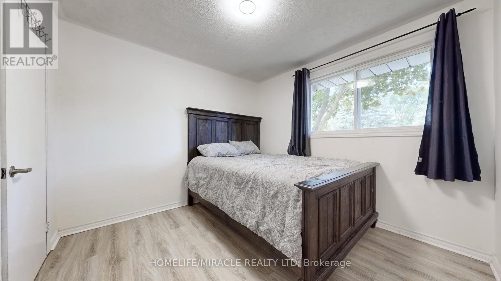 374 Book Road, Grimsby, Ontario  L3M 2M6 - Photo 18 - X13152622