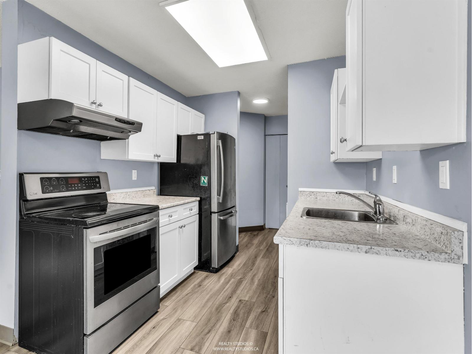 206 9682 134 Street, Surrey, British Columbia  V3T 5L6 - Photo 2 - R3118631