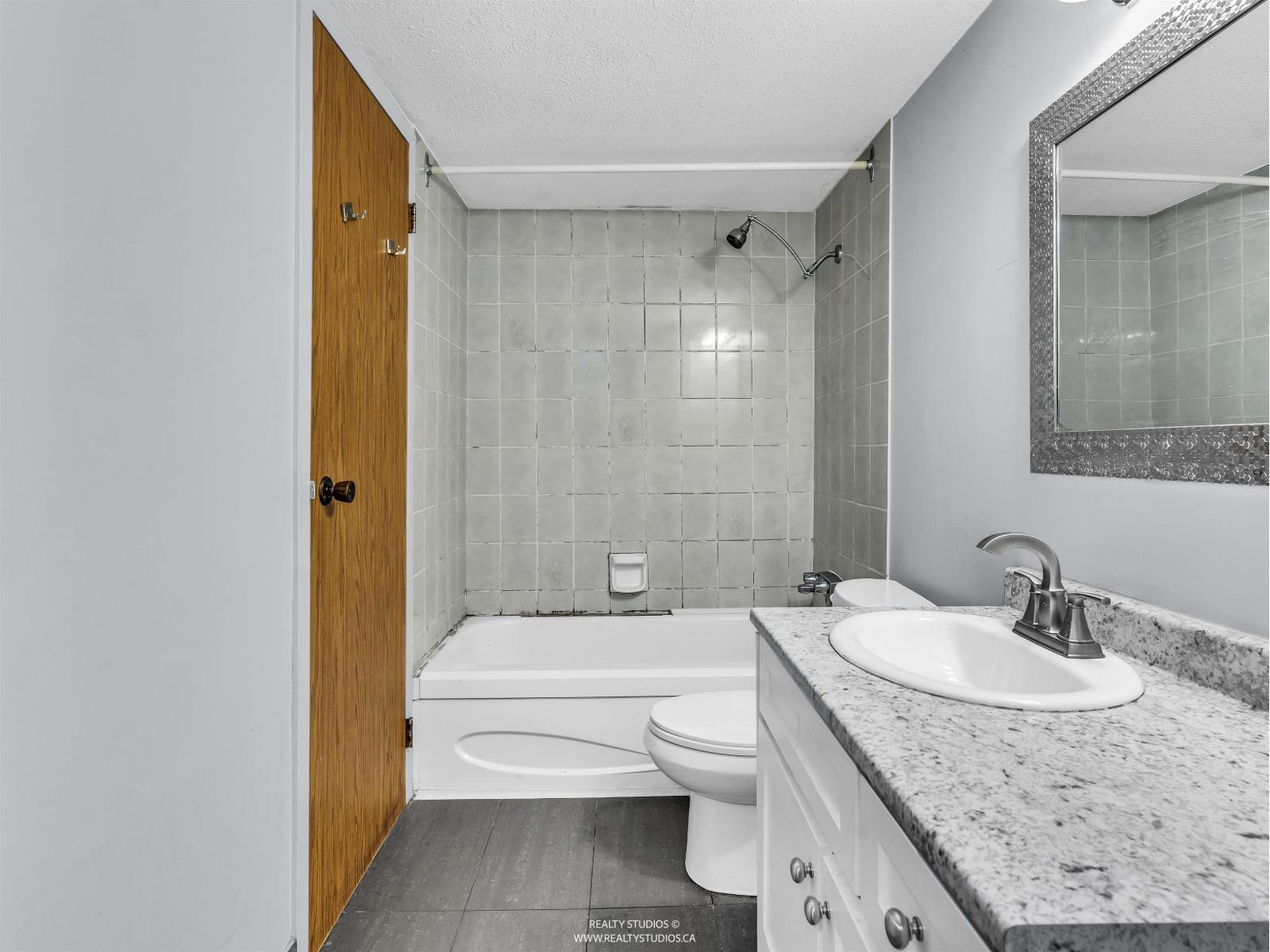 206 9682 134 Street, Surrey, British Columbia  V3T 5L6 - Photo 27 - R3118631