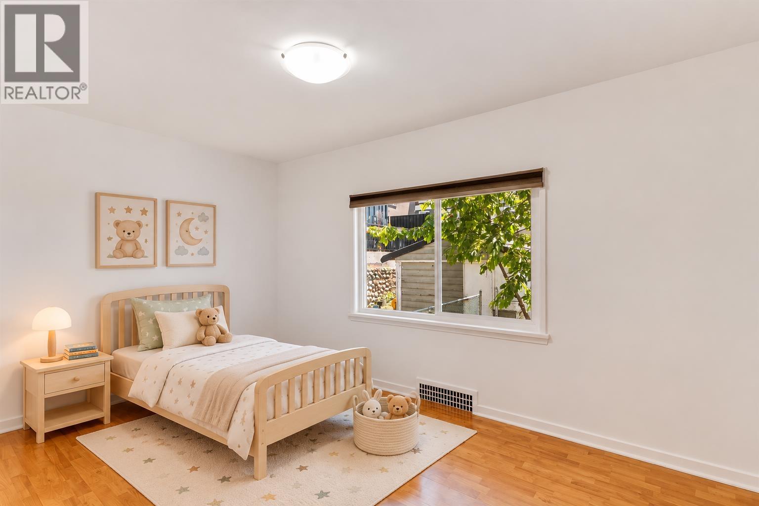 4860 Eton Street, Burnaby, British Columbia  V5C 1K9 - Photo 12 - R3125993