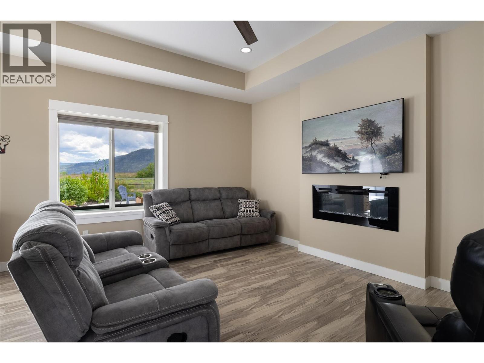 1105 11 Avenue, Vernon, British Columbia  V1H 1Z1 - Photo 23 - 10388238