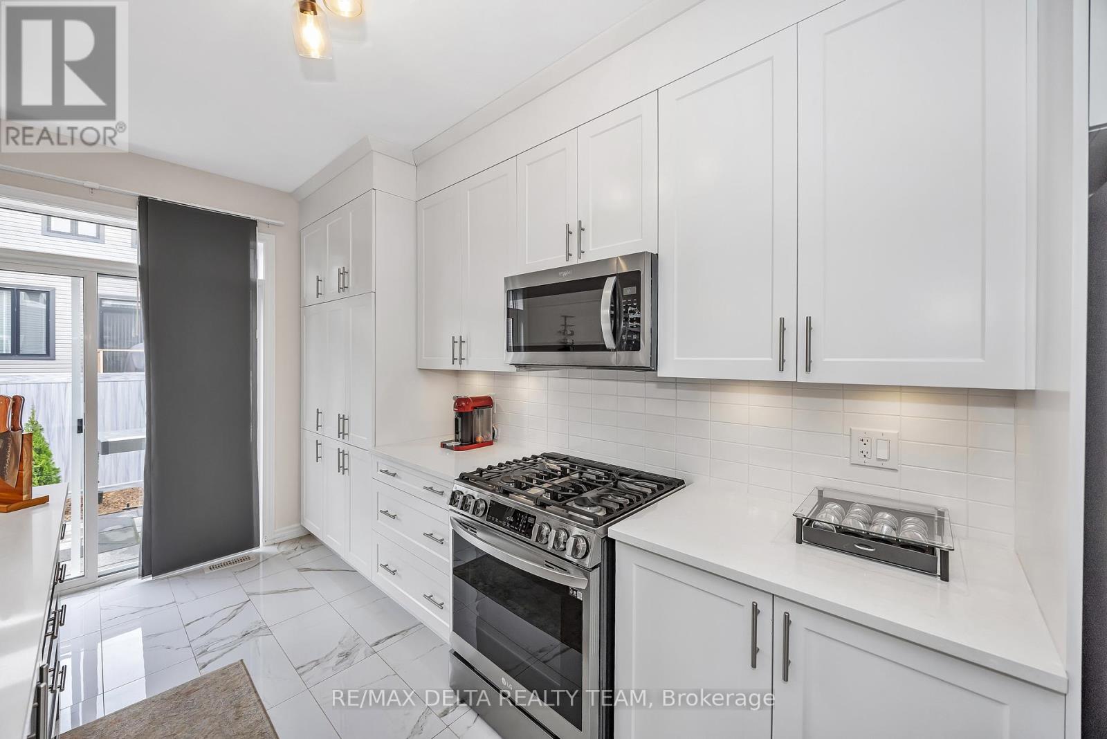 748 Vennecy Terrace, Ottawa, Ontario  K1W 1H2 - Photo 13 - X13152680