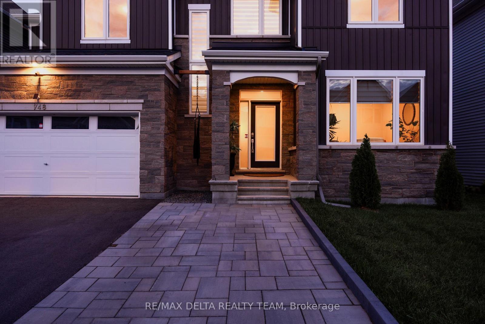 748 Vennecy Terrace, Ottawa, Ontario  K1W 1H2 - Photo 4 - X13152680