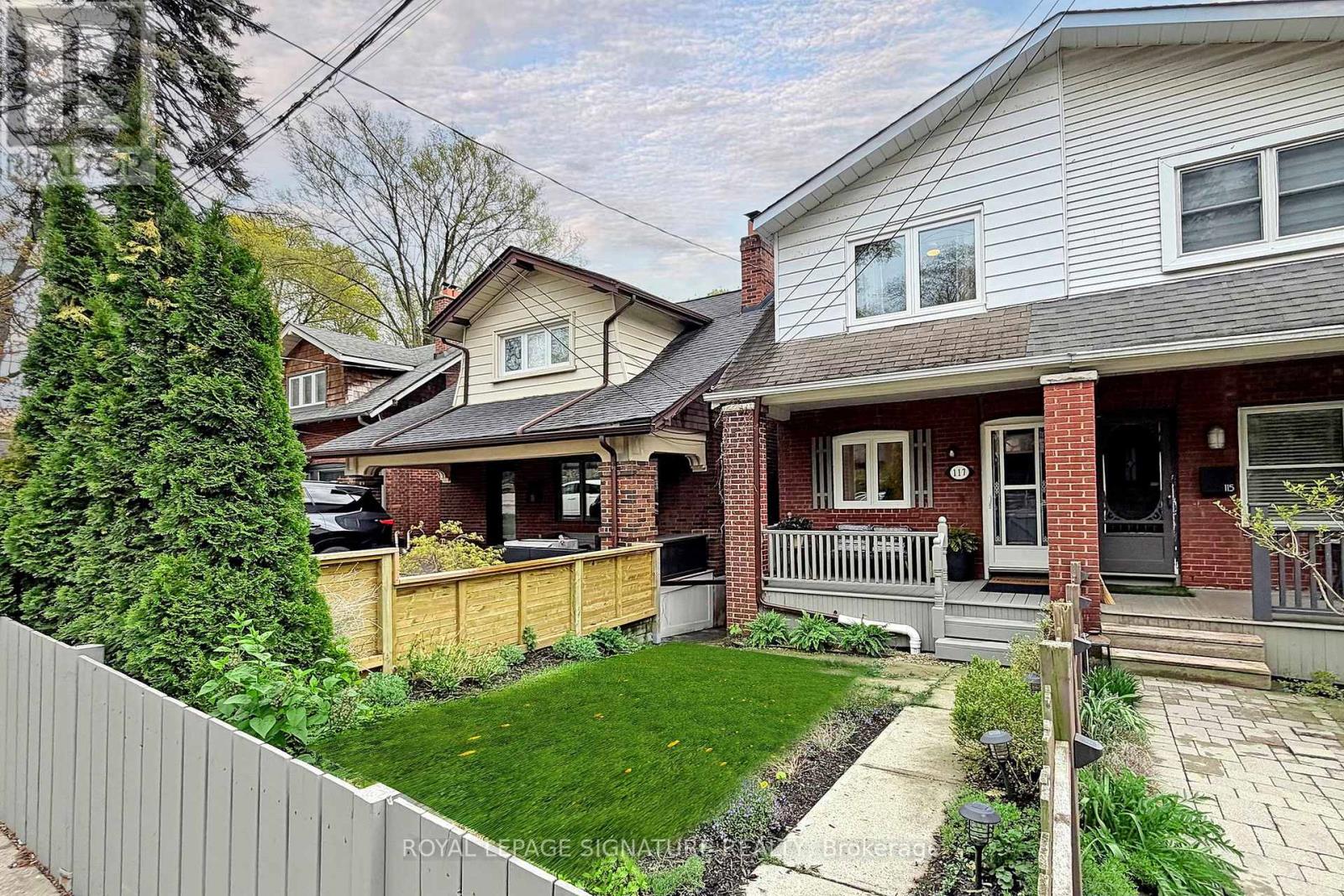 117 BURGESS AVENUE, Toronto, Ontario