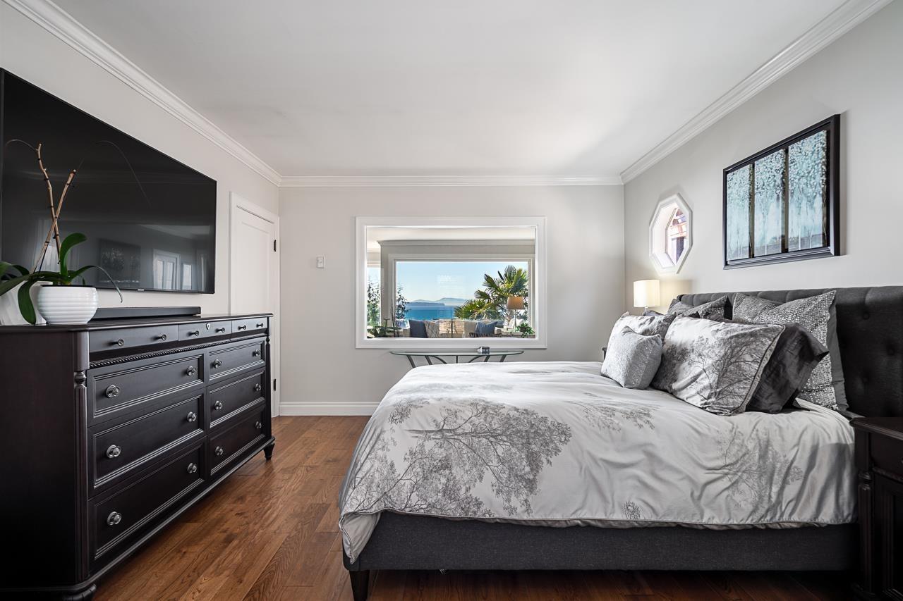 14535 Sunset Drive, White Rock, British Columbia  V4B 2V7 - Photo 13 - R3126079