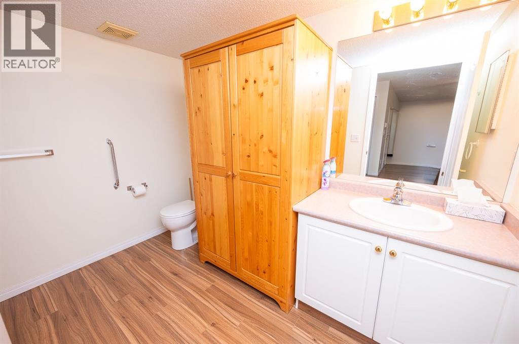 233, 56 Carroll Crescent, Red Deer, Alberta  T4P 3Y3 - Photo 9 - A2292188