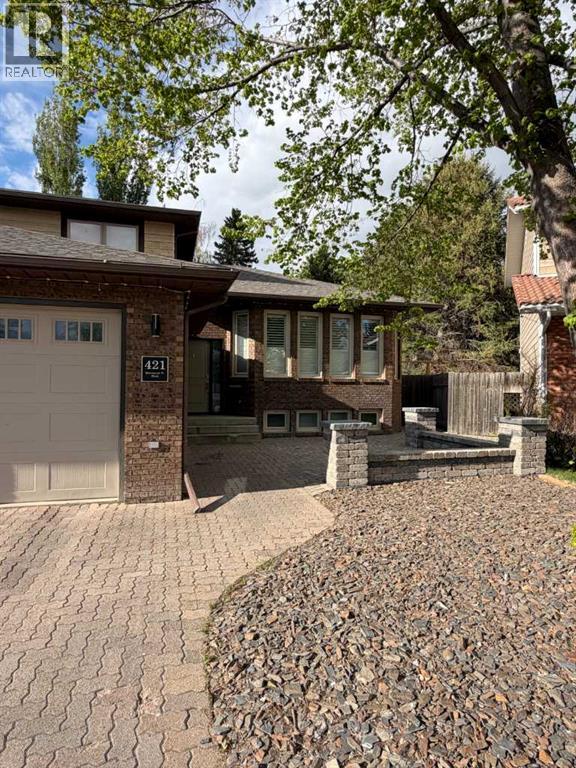 421 Sherwood Place W, Lethbridge, Alberta  T1K 6E5 - Photo 2 - A2278434